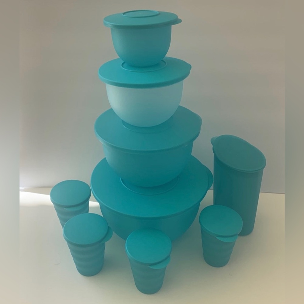 New Tupperware Impressions Classic Bowl (4) & 1 Jug Tumblers (4)